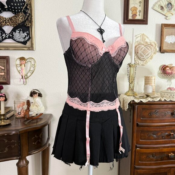 y2k coquette girly grunge pink and black lace corset bustier top - Picture 3 of 6
